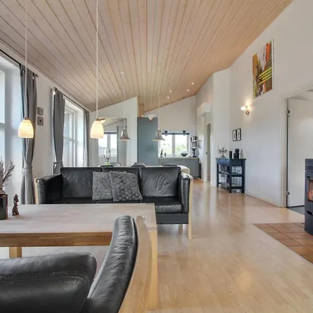 Mayke - 900m From The Sea By Interhome Løkken