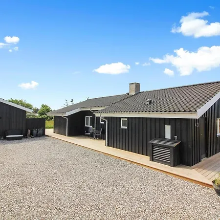 Mayke - 900m From The Sea By Interhome Feriehus